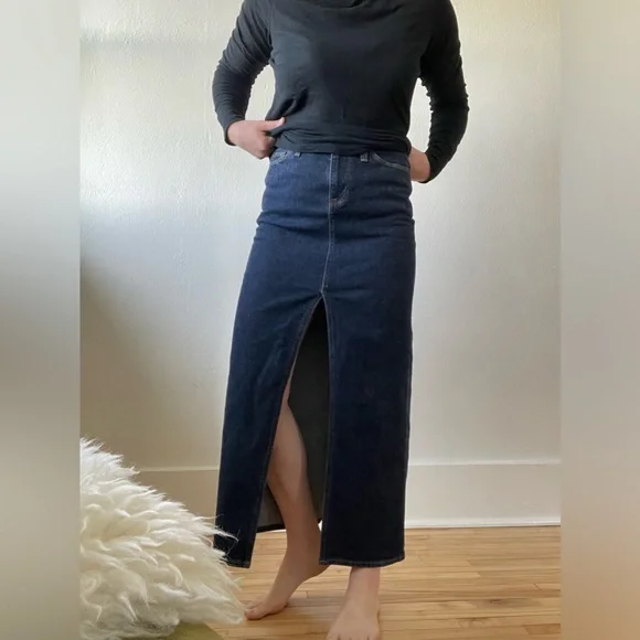 GAP Vintage Dark Wash Jean Skirt - Picture 6 of 10